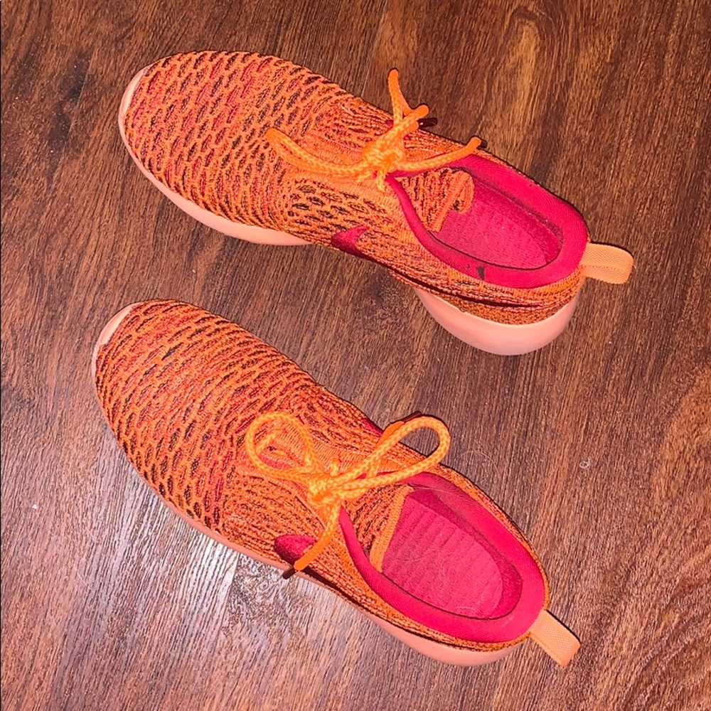 Nike Orange Roshes